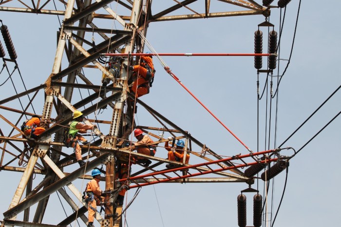 Dampak pemadaman listrik spanyol portugal pada sektor industri