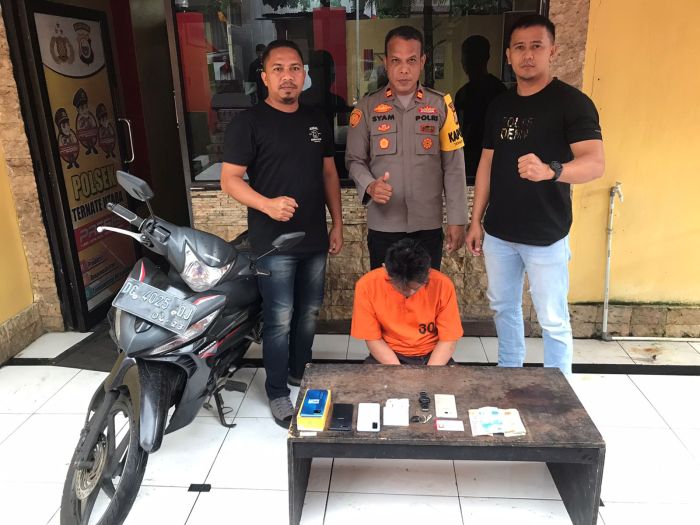 Kisah polisi temukan dompet pria terminal priok antar ke ternate