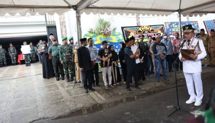 Proses Pemakaman Gus Alam Anggota DPR RI