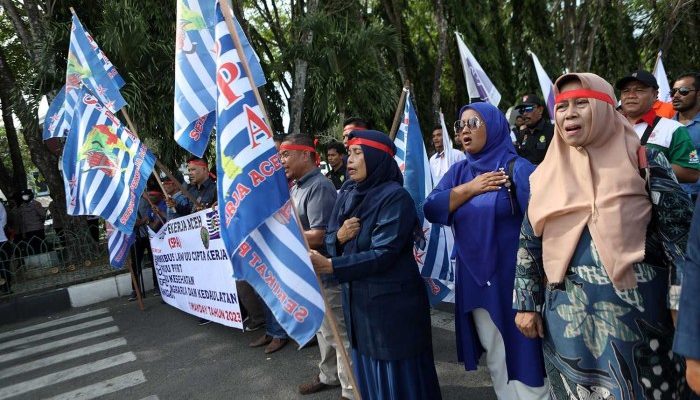 Tuntutan Masyarakat Aceh untuk Birokrasi yang Segar