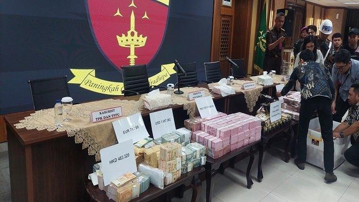 Penjelasan detail penggeledahan rumah Zarof Ricar