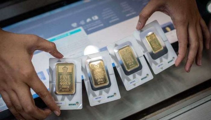 Dampak Turunnya Harga Emas Antam pada Ekonomi Indonesia