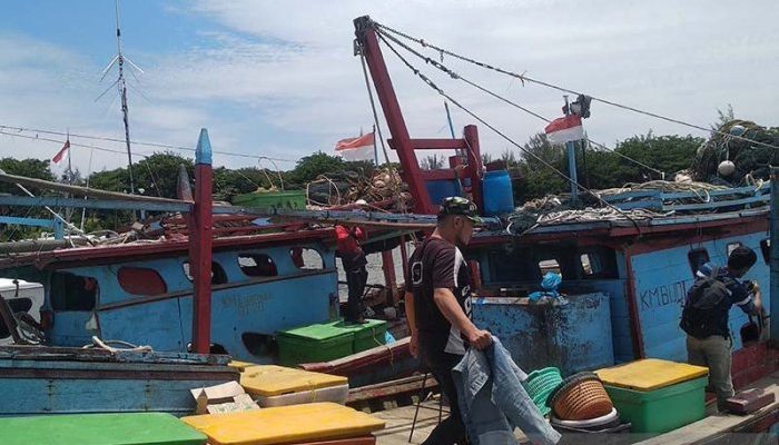 Ancaman Kapal Pukat Harimau pada Nelayan Tradisional