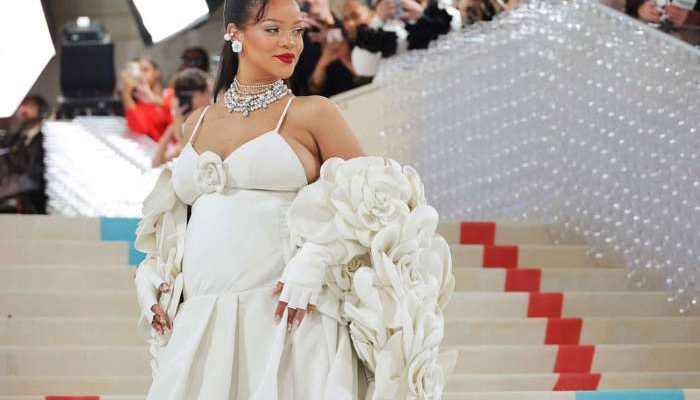 Rihanna di Met Gala 2025 Gaun, Kehamilan, dan Tren Mode