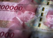 Faktor Penyebab Terjunnya Rupiah Akibat Tarif Resiprokal Trump
