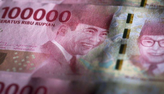 Faktor Penyebab Terjunnya Rupiah Akibat Tarif Resiprokal Trump