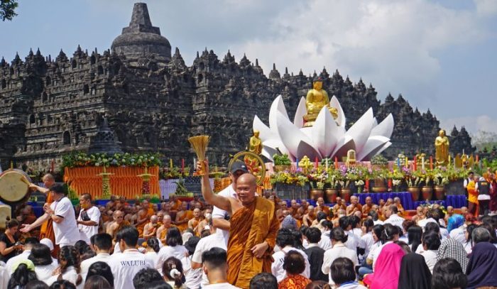 TWC: Vesak Celebrations have Positive Economic Impact