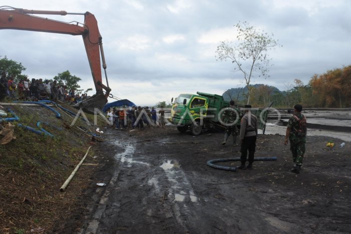 Analisa penyebab kecelakaan truk pasir terkait hujan lebat