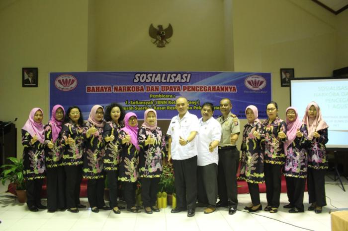 Sosialisasi bahaya narkotika pada remaja dan upaya pencegahannya