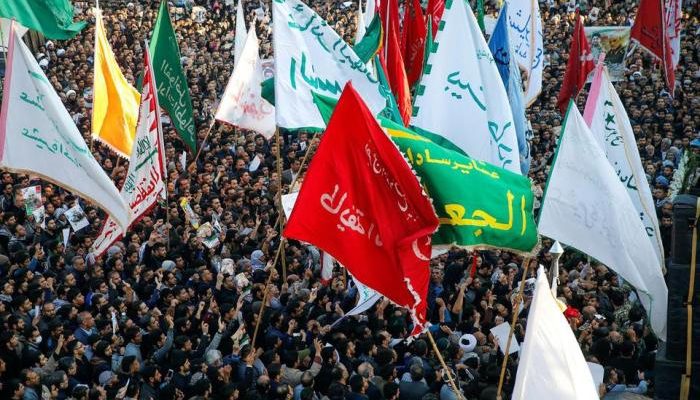 Dampak Sosial Pengibaran Bendera Merah di Masyarakat Iran
