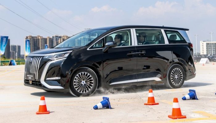 Faktor Ekonomi Mempengaruhi Penjualan Denza D9