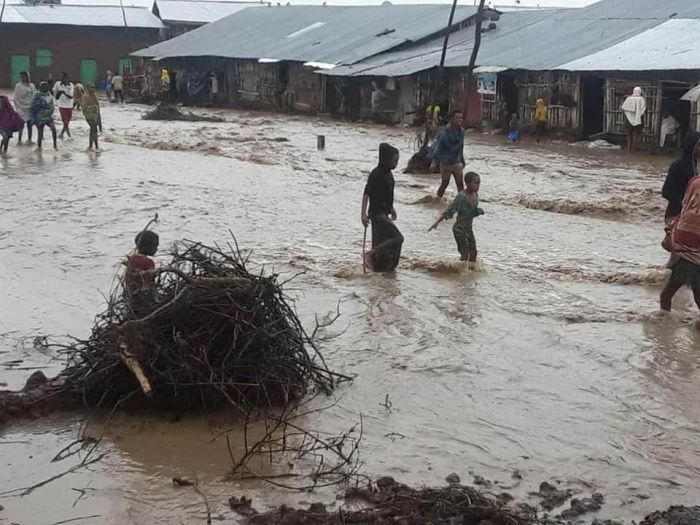 Kerusakan akibat banjir dua kecamatan pulau sipora