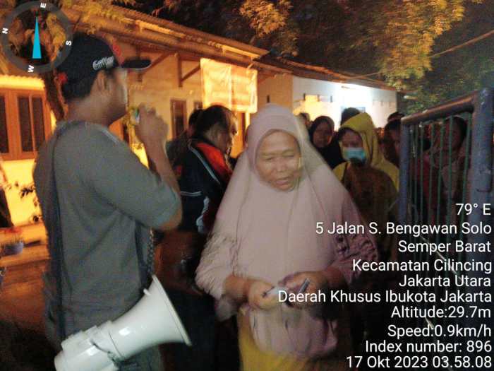 Pengalaman warga antri sembako KJP di RPTRA yang tidak memuaskan