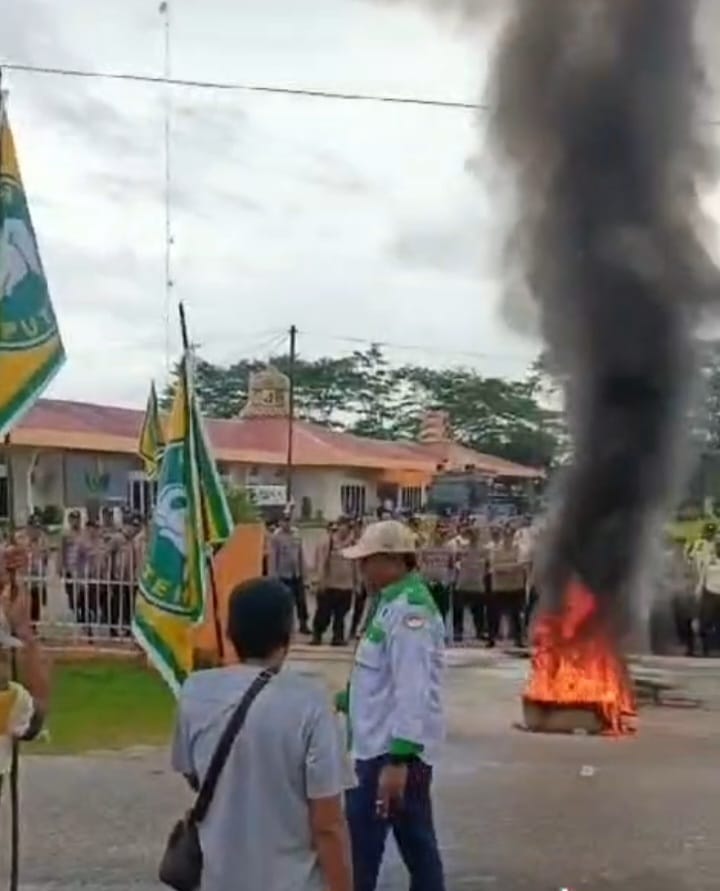 Direktur Eksekutif LSM Gadjah Puteh, Sayed Zahirsyah Almahdaly, menyerukan pengembalian PTPN I ke Aceh di tengah sorotan publik terhadap dampak holdingisasi.