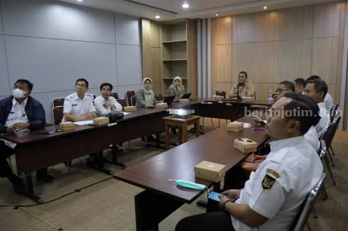 97 Persen Warga Kota Kediri Sudah Terlindungi BPJS Kesehatan 97 Persen Warga Kota Kediri Sudah Terlindungi BPJS Kesehatan