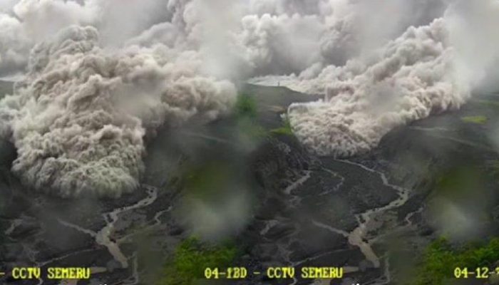 Status Awas Gunung Semeru Pasca Erupsi Tinggi 800 Meter