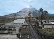 Langkah Antisipasi Warga Hadapi Erupsi Gunung Semeru
