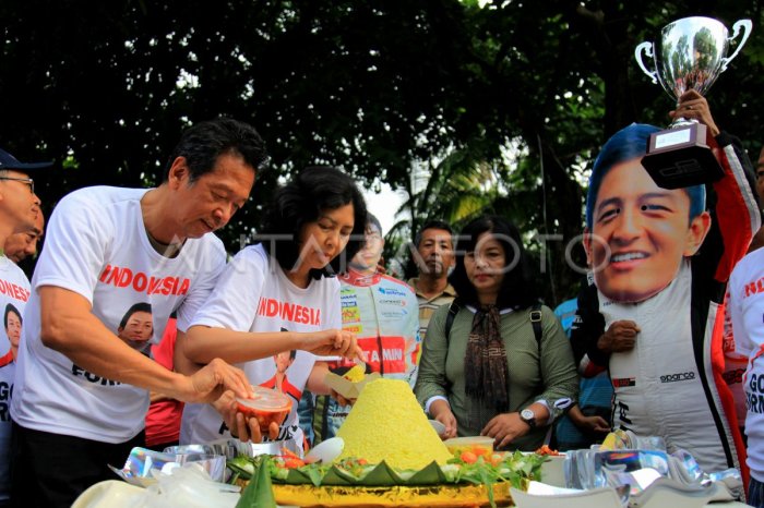 Duka cita keluarga rio haryanto atas kepergian nenek