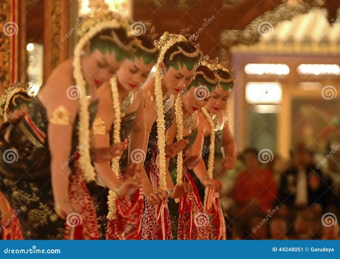 Pengaruh budaya jawa pada anak arhan dan jennifer