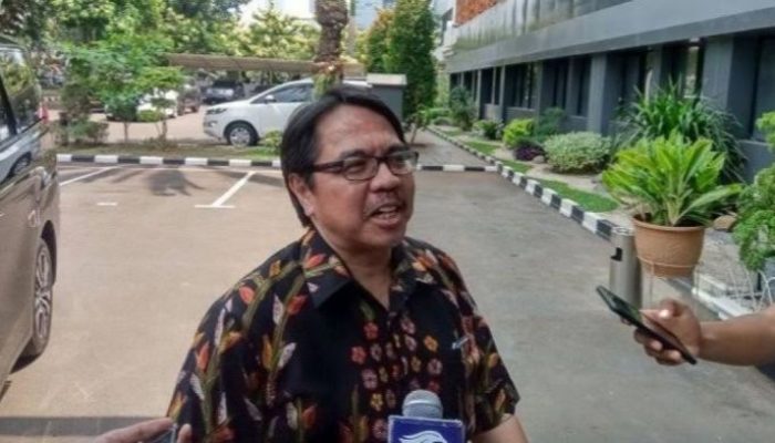 Kritikan Terhadap Ade Armando sebagai Komisaris PLN