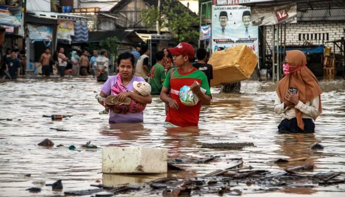 Dampak Psikologis Pengungsi Banjir Luapan Kali Wanggu