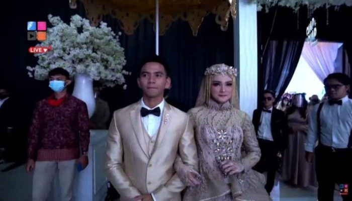 Kritik Netizen Pedas Hantam Pernikahan Rizky Ridho