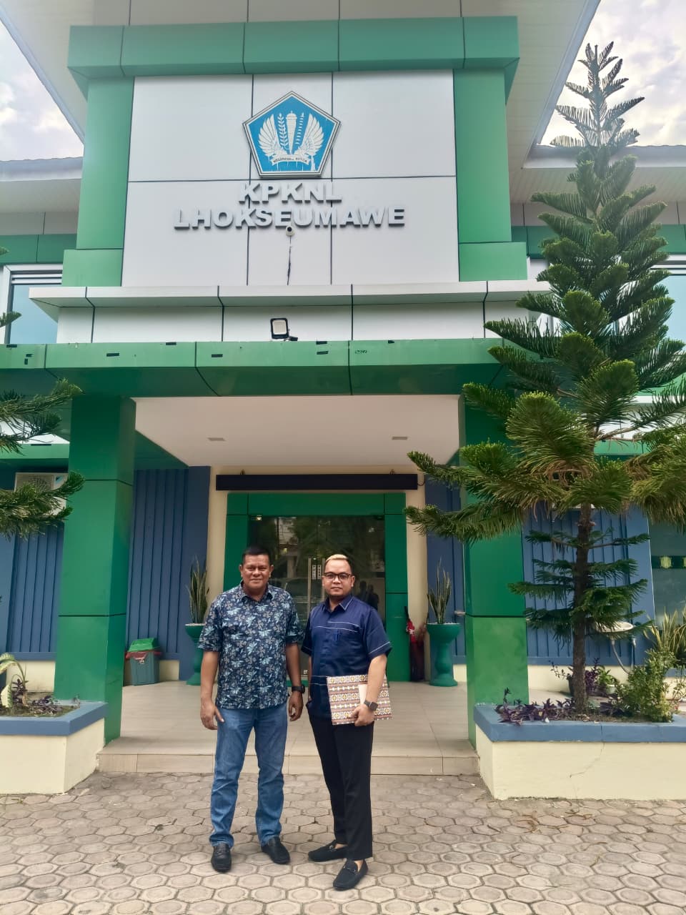 LSM Gadjah Puteh bersama LBH Kantara dampingi masyarakat dalam sengketa lelang di KPKNL Lhokseumawe untuk memperjuangkan kepastian hukum