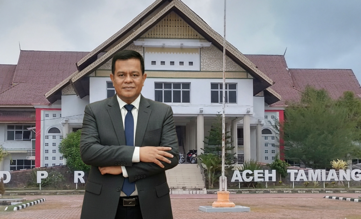 Direktur LSM Gadjah Puteh, Said Zahirsyah, memberikan keterangan pers di Banda Aceh menyoroti belum berjalannya sidang etik oleh BKD DPRK Aceh Tamiang meski Tatib sudah disahkan.