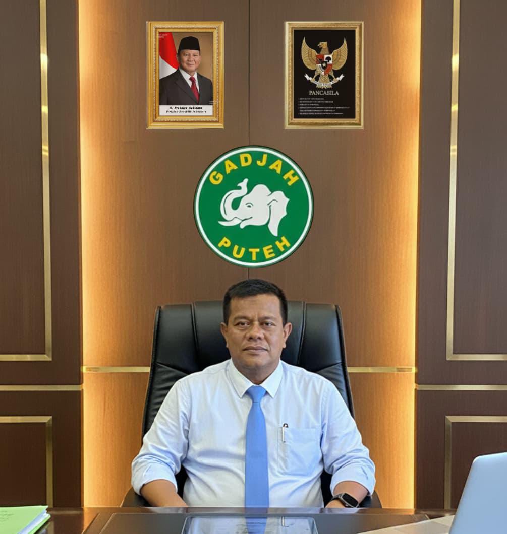 Ketua LSM Gadjah Puteh, Said Zahirsyah, memberikan pernyataan pers di Banda Aceh terkait sorotan terhadap BKD DPRK Aceh Tamiang yang tidak memiliki Tata Tertib Kode Etik.