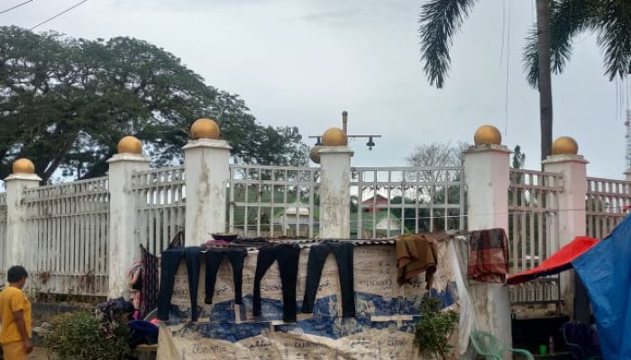 27 Hari Pasca Banjir, Warga Aceh Tamiang Masih Bertahan di Pengungsian Pendopo Bupati