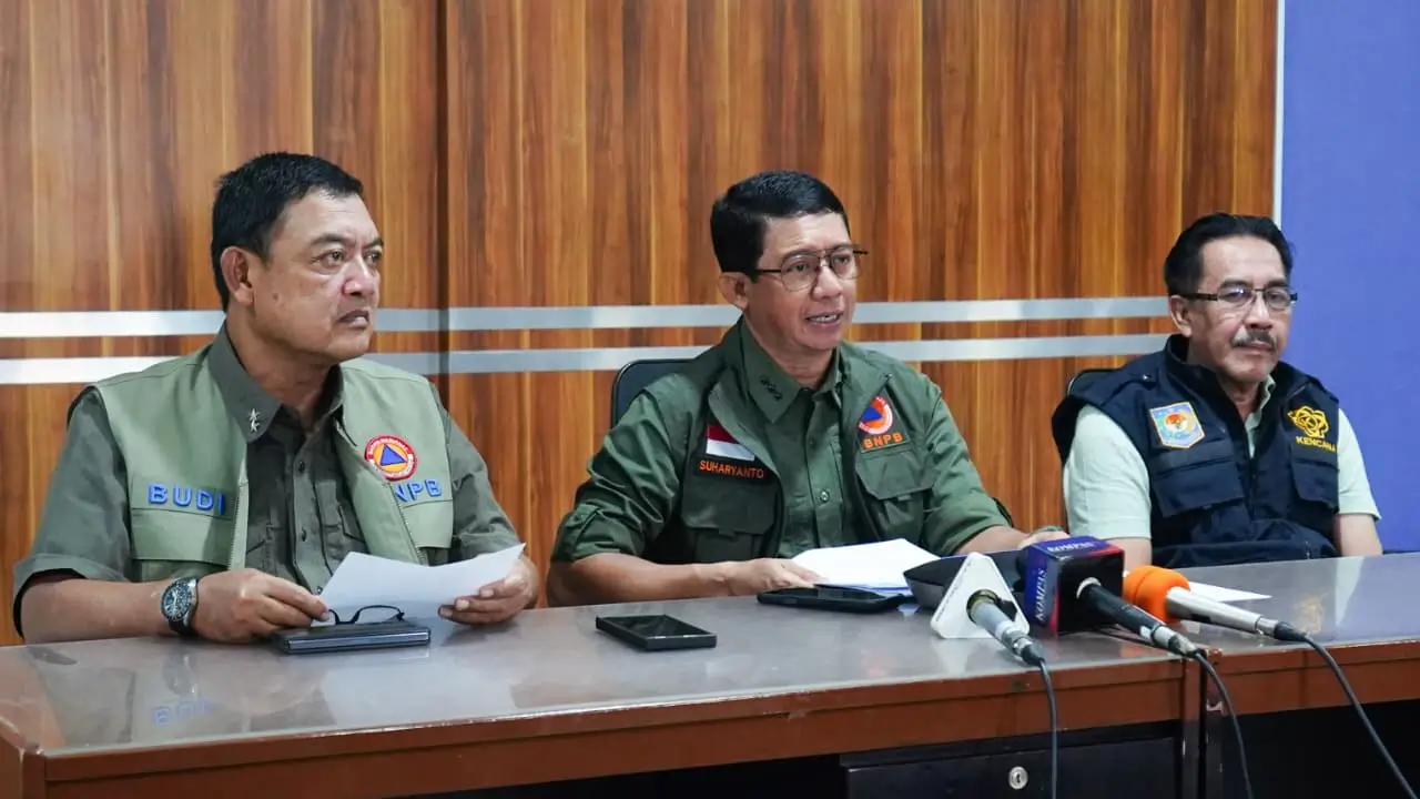 Logo dan pernyataan resmi LSM Gadjah Puteh menanggapi komentar BNPB terkait banjir Aceh yang dinilai meremehkan kondisi krisis di lapangan.