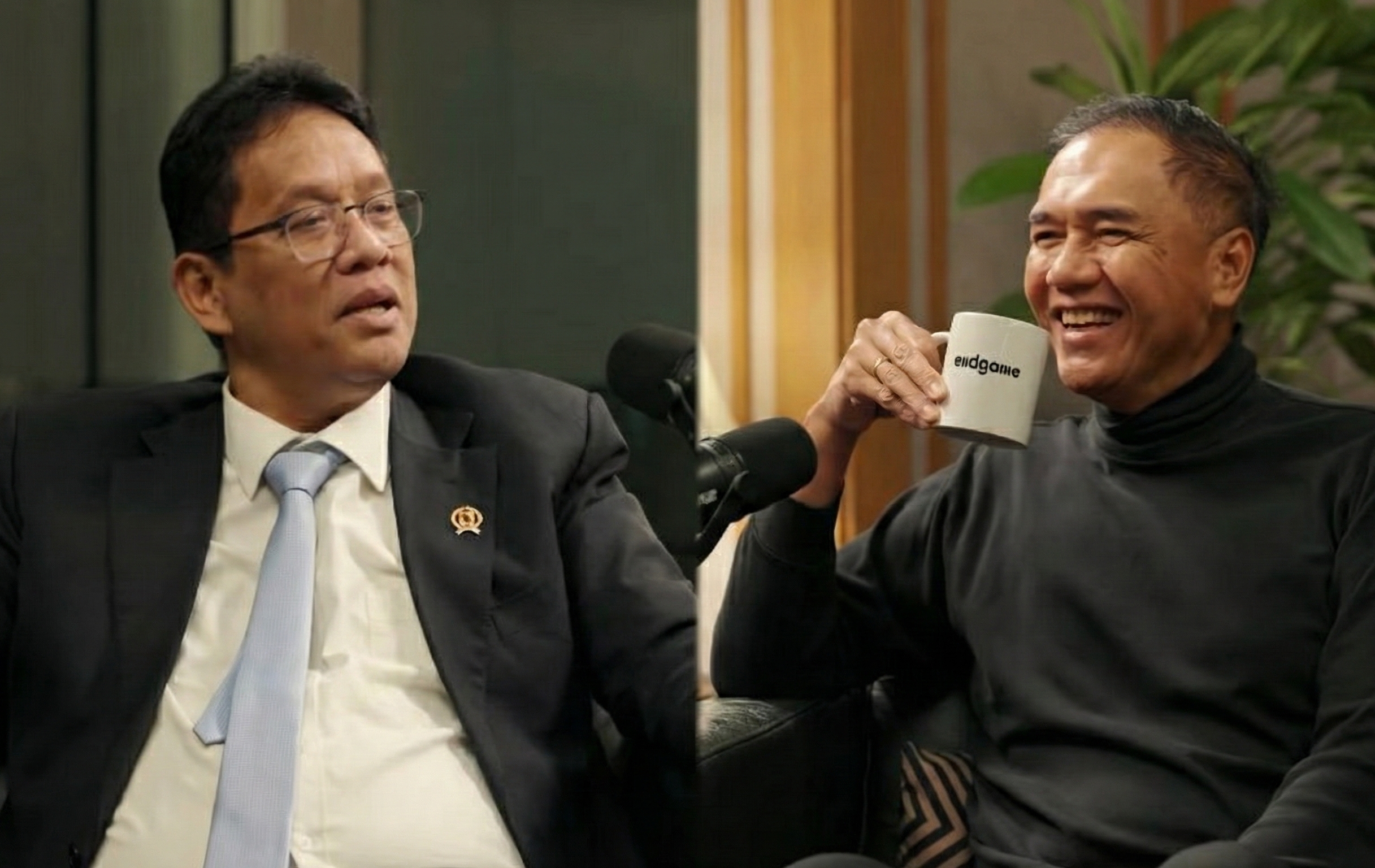 Ilustrasi pelabuhan dan dokumen ekspor-impor dengan sorotan pada praktik under-invoicing, simbol kebocoran penerimaan negara, serta bayangan pejabat Bea Cukai dan Kementerian Keuangan dalam pusaran dugaan pembiaran pengawasan fiskal.