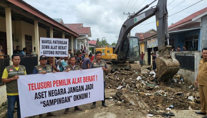 Warga Aceh Tamiang Sewa Alat Berat Bersihkan Lingkungan, LSM PANDORA: Telusuri Pemiliknya, Jangan Sampai Aset Negara Jadi “Sampingan” Oknum!