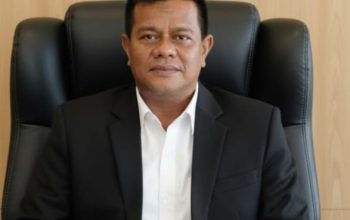 Direktur Eksekutif LSM Gadjah Puteh Sayed Zahirsyah Almahdaly memberikan pernyataan terkait etika pejabat publik di Aceh.