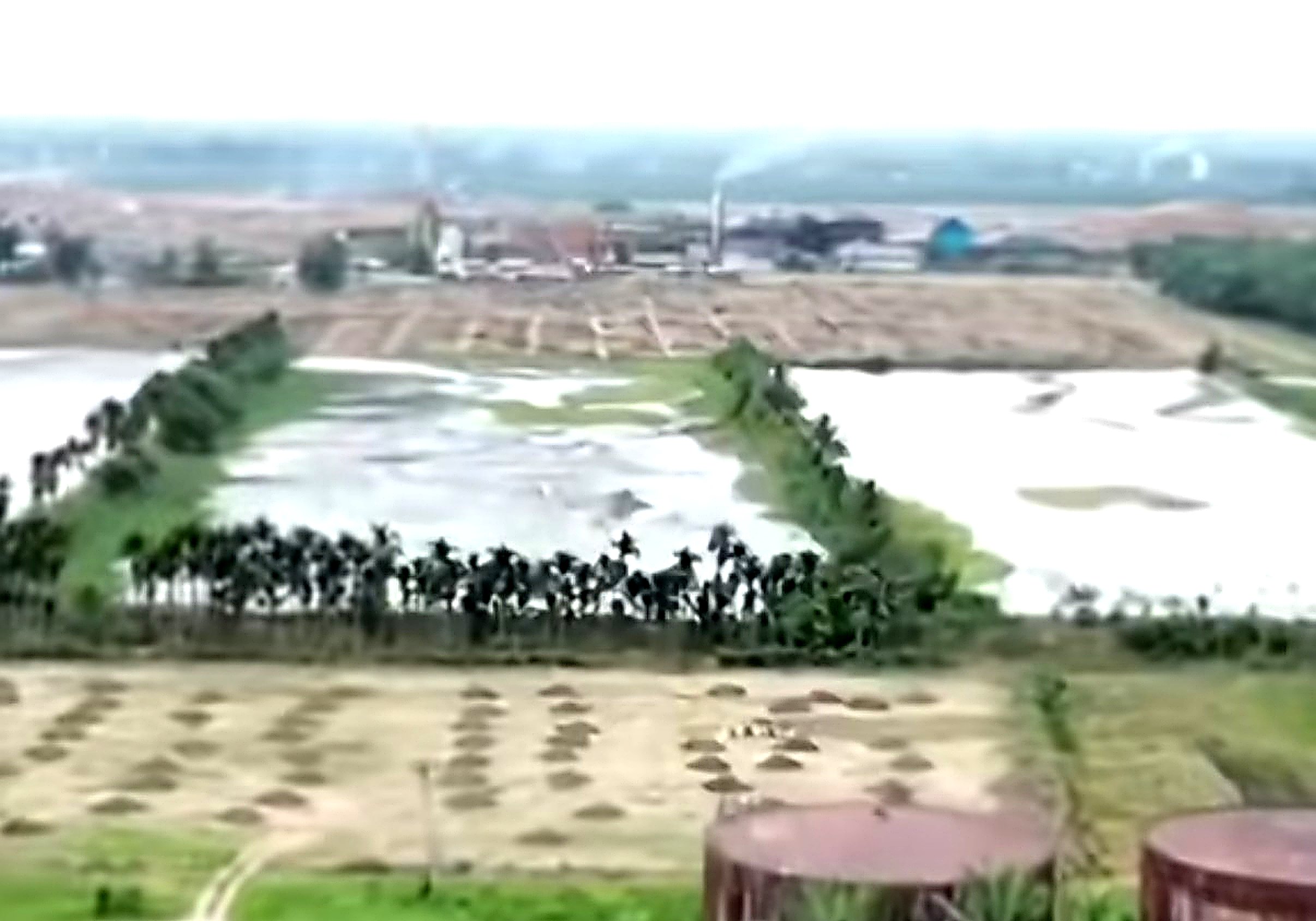 Aktivitas di area Kebun Cot Girek dengan latar konflik lahan antara masyarakat dan PTPN IV Regional VI yang sedang dalam proses penyelesaian secara hukum dan dialogis