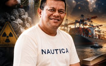 Direktur Eksekutif LSM Gadjah Puteh Darussalam, Said Zahirsyah Almahdaly, dengan latar ilustrasi pengawasan ekspor mineral strategis, aktivitas pemeriksaan kontainer, pelabuhan internasional, komoditas sumber daya alam, simbol radioaktif, serta representasi revisi UU Kepabeanan dan UU Cukai di tengah agenda hilirisasi nasional dan ekspor satu pintu.
