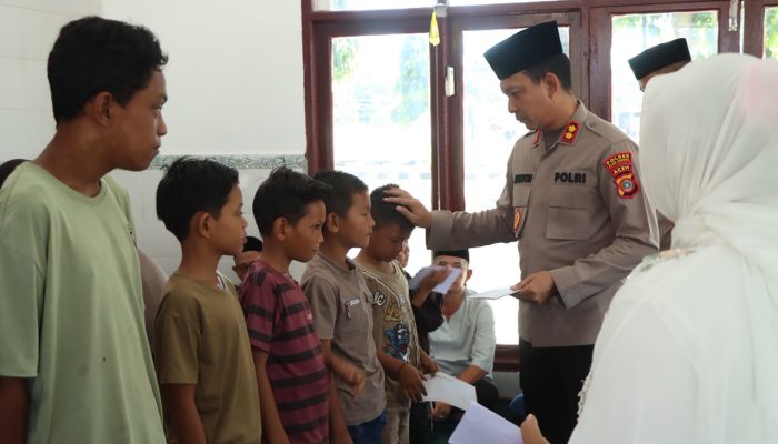 Polres Aceh Singkil Gelar Zikir, Doa Bersama dan Santunan Anak Yatim Piatu dalam Rangka Hari Bhayangkara ke-80