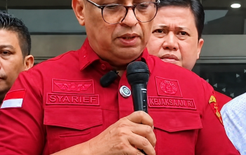 Direktur Penyidikan Jampidsus Kejaksaan Agung menyampaikan penetapan tiga tersangka dalam perkara dugaan korupsi ekspor tanah jarang PT Putraprima Mineral Mandiri (PMM), termasuk Kepala Bea Cukai Pangkalpinang.