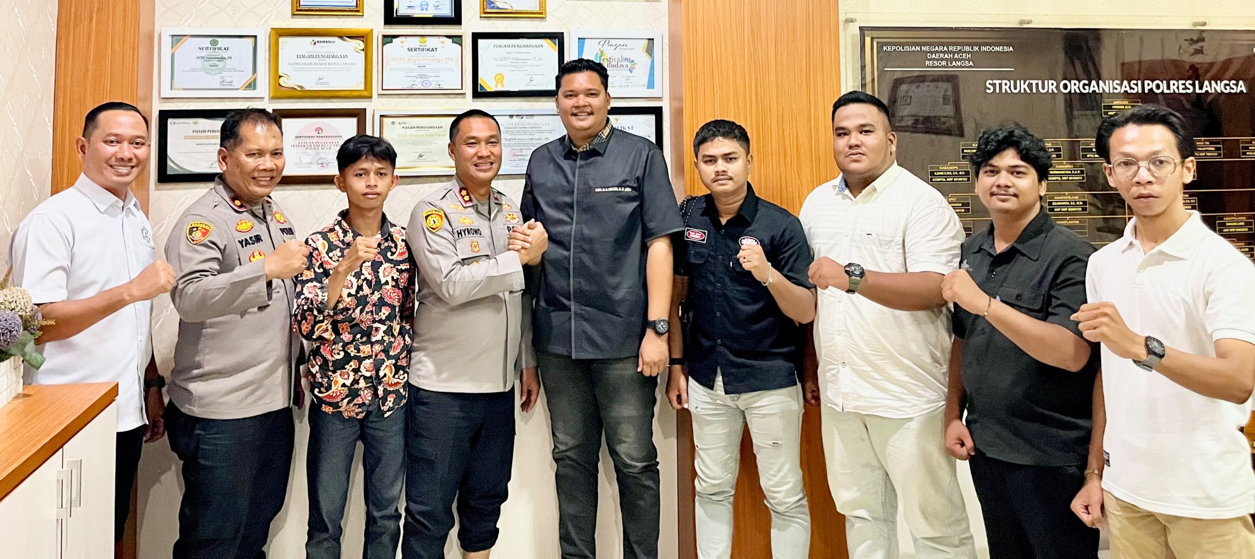 GEUBRAK bersilaturahmi dan membangun komitmen bersama Kapolres Langsa terkait pemberantasan korupsi, narkoba dan judi online
