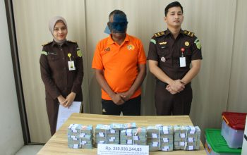 Kejari Langsa menyita uang Rp250,9 juta dalam kasus dugaan korupsi proyek jalan dan drainase Gampong Alue Dua